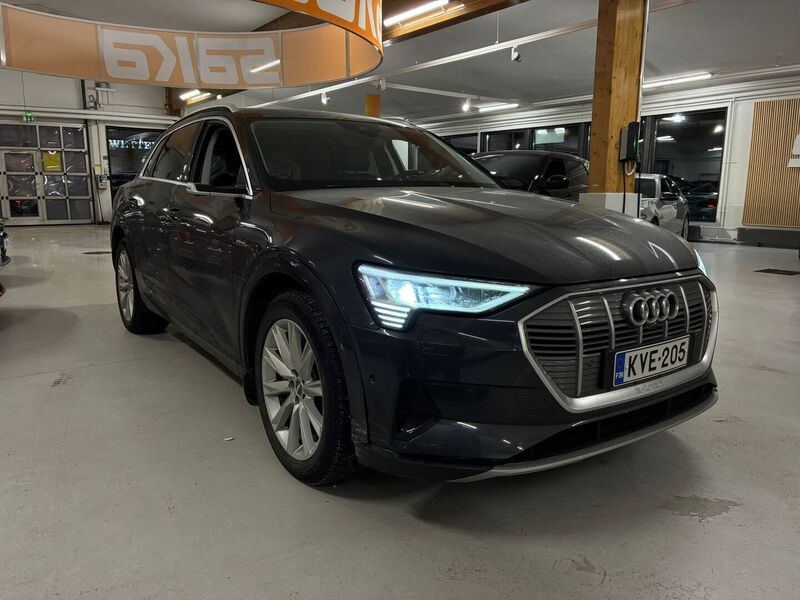 Audi e-tron vaihtoauto