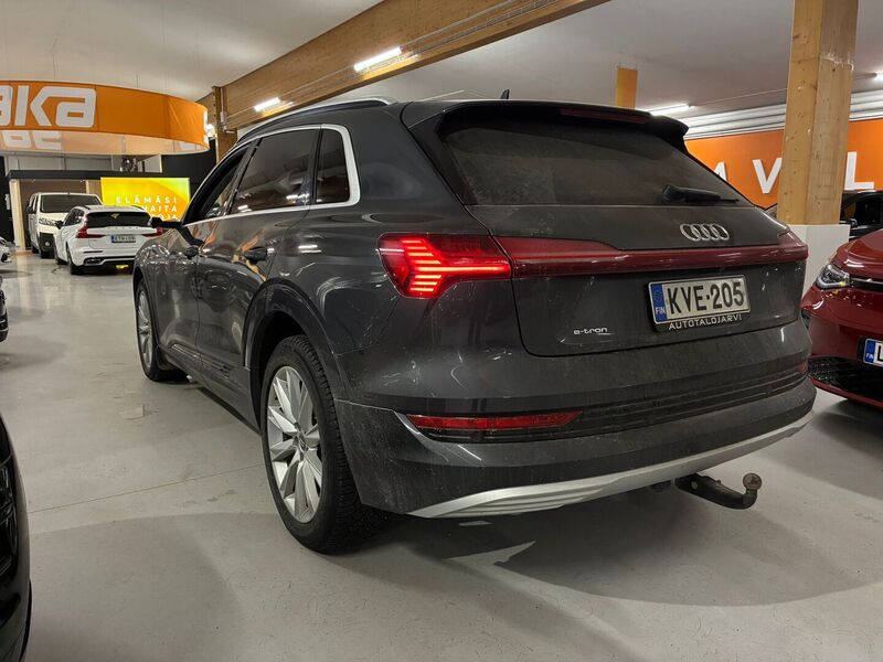 Audi e-tron vaihtoauto