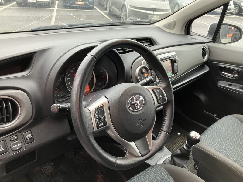 Toyota Yaris vaihtoauto