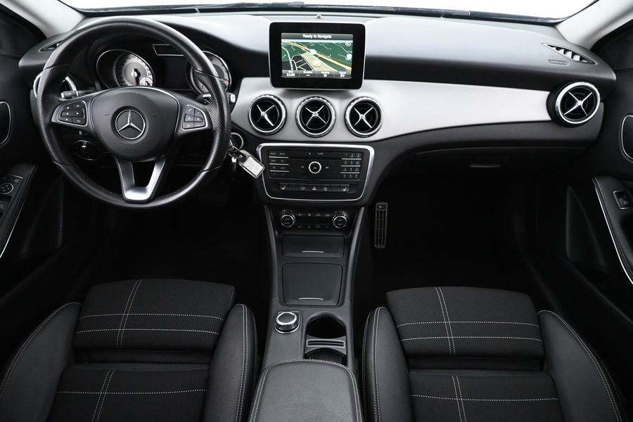 Mercedes-Benz GLA vaihtoauto