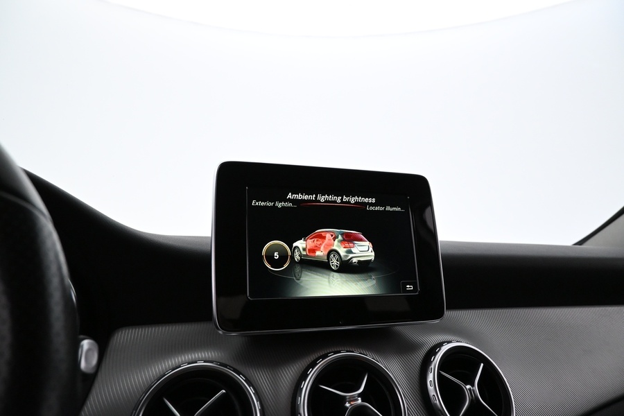 Mercedes-Benz GLA vaihtoauto