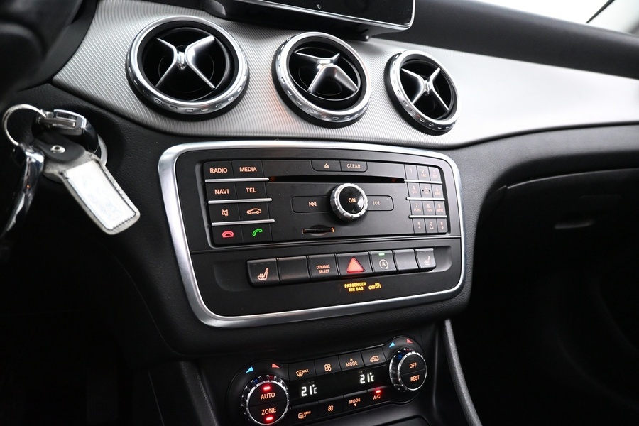 Mercedes-Benz GLA vaihtoauto