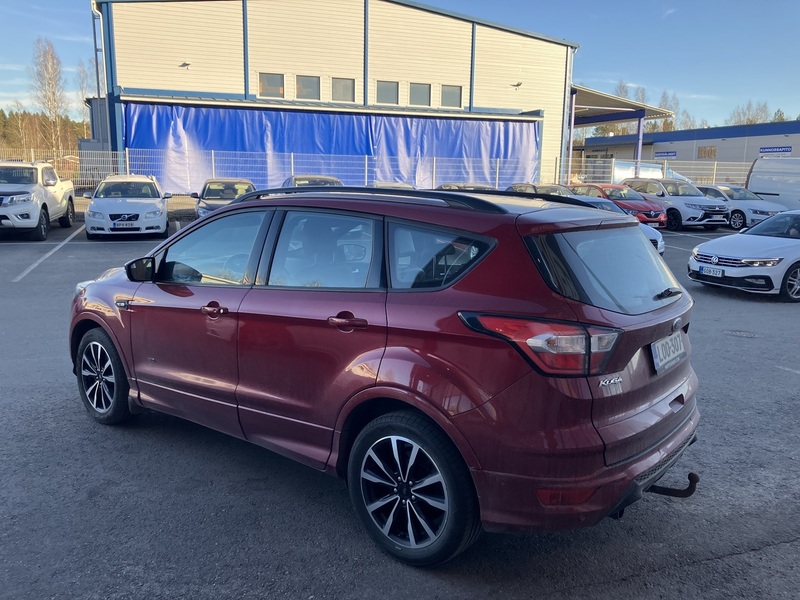 Ford Kuga vaihtoauto