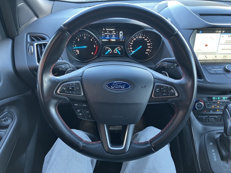 Ford Kuga vaihtoauto