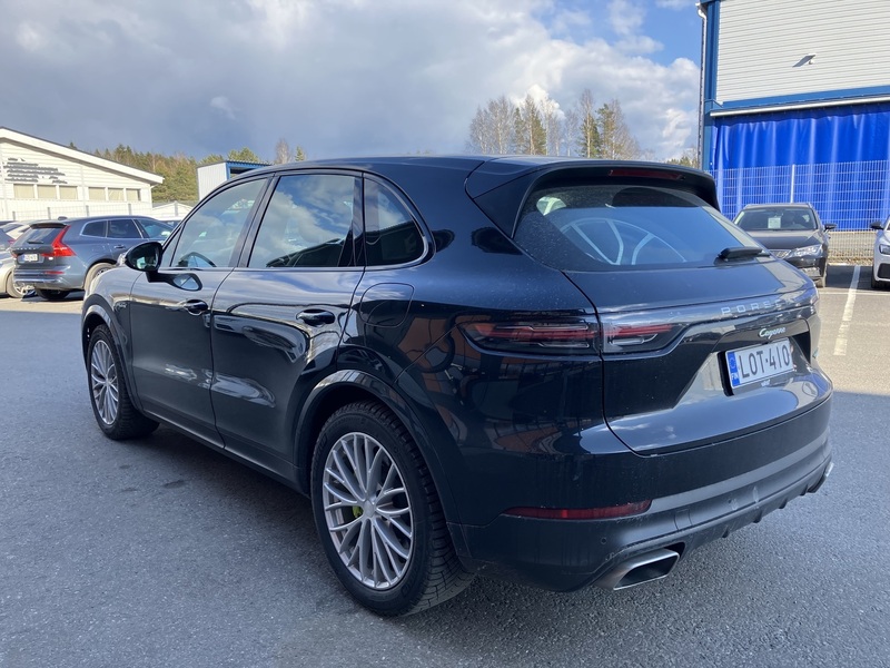 Porsche Cayenne vaihtoauto