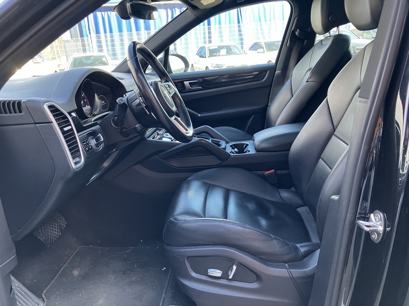 Porsche Cayenne vaihtoauto