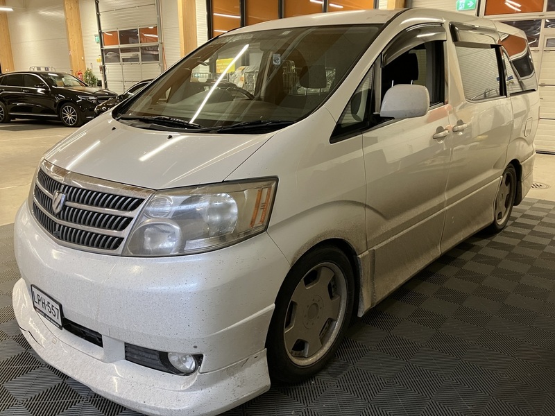 Toyota Alphard vaihtoauto
