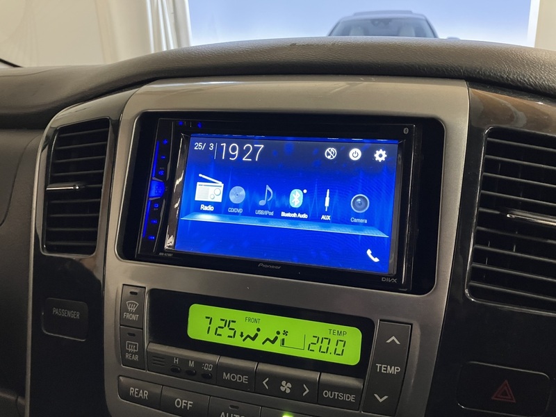 Toyota Alphard vaihtoauto