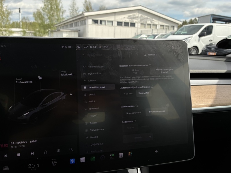 Tesla Model 3 vaihtoauto