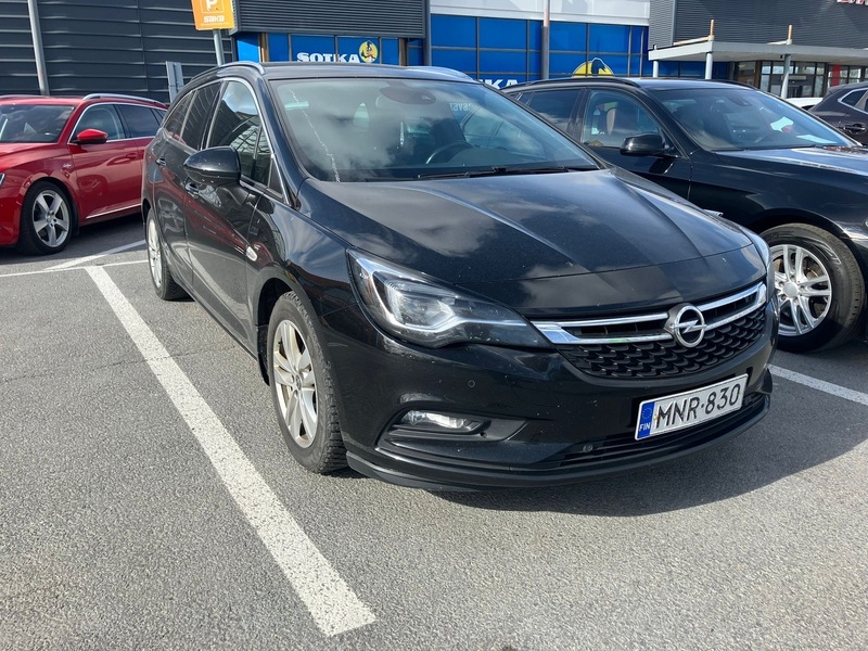 Opel Astra vaihtoauto