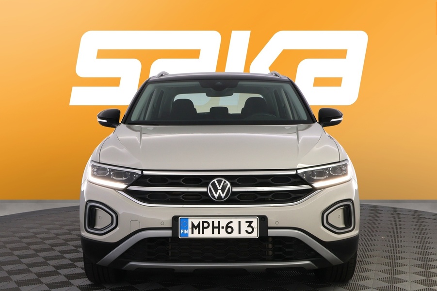 Volkswagen T-Roc vaihtoauto