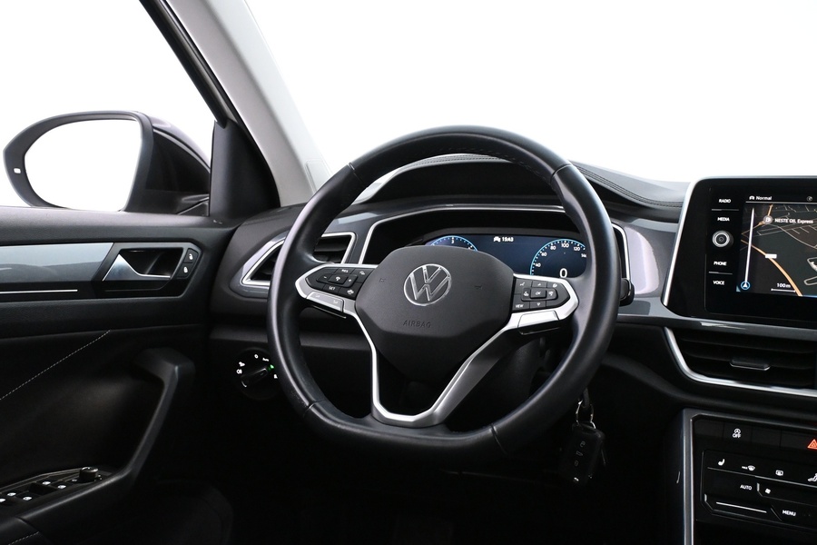 Volkswagen T-Roc vaihtoauto