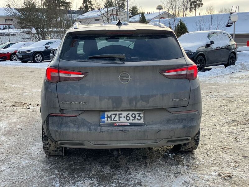 Opel Grandland X vaihtoauto