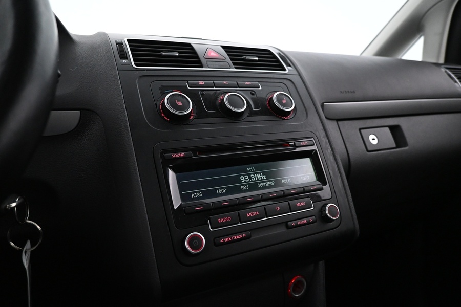 Volkswagen Touran vaihtoauto