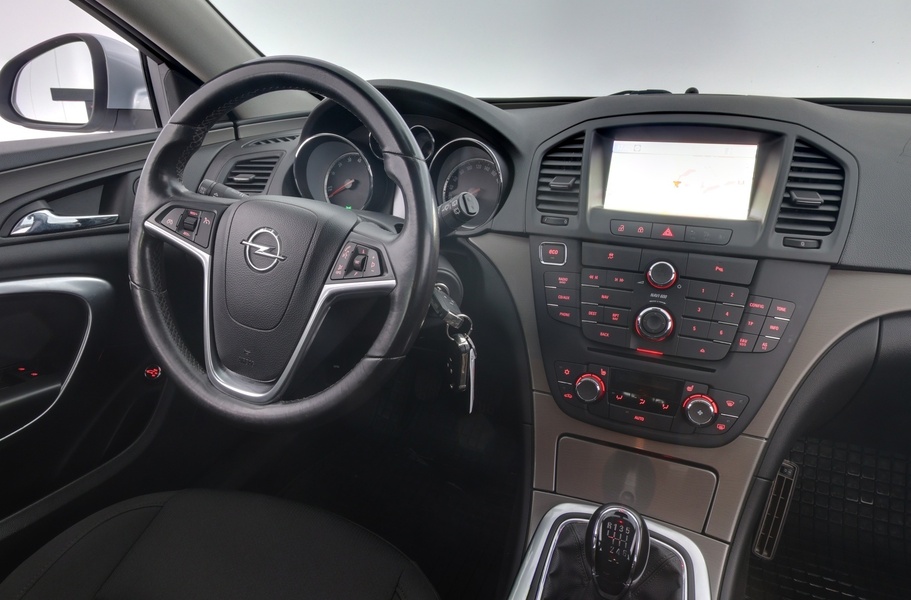 Opel Insignia vaihtoauto