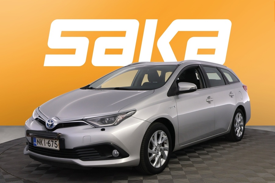 Toyota Auris vaihtoauto