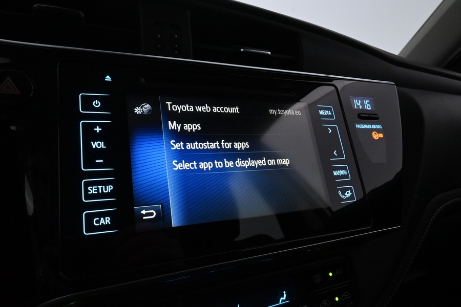 Toyota Auris vaihtoauto