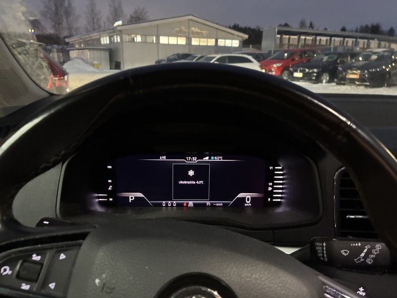 Skoda Karoq vaihtoauto