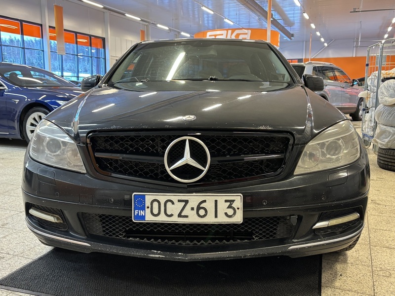 Mercedes-Benz C vaihtoauto