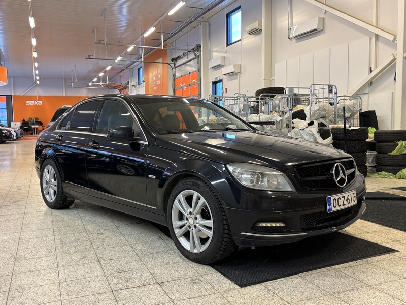 Mercedes-Benz C vaihtoauto