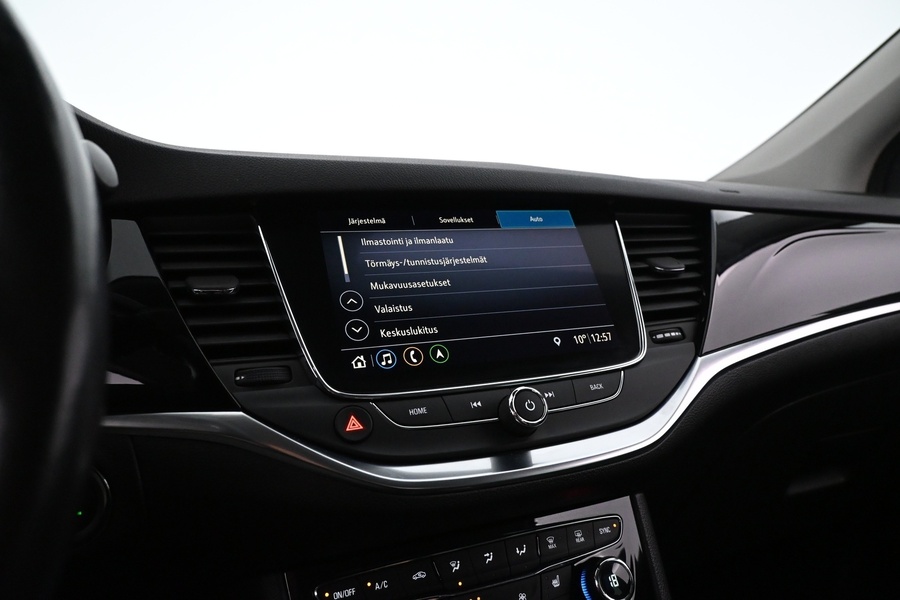 Opel Astra vaihtoauto