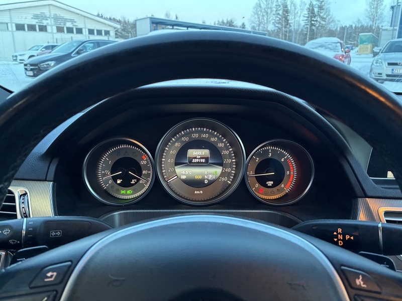 Mercedes-Benz E vaihtoauto