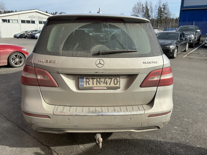 Mercedes-Benz ML vaihtoauto