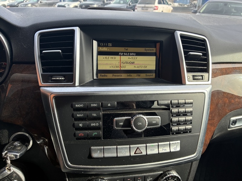 Mercedes-Benz ML vaihtoauto