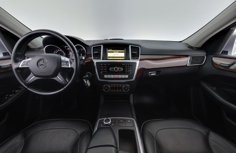 Mercedes-Benz ML vaihtoauto