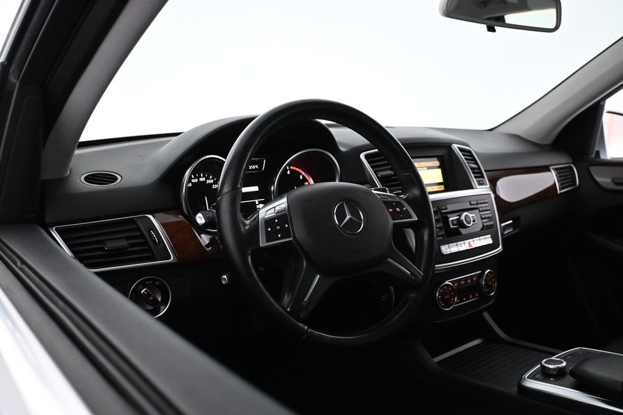 Mercedes-Benz ML vaihtoauto