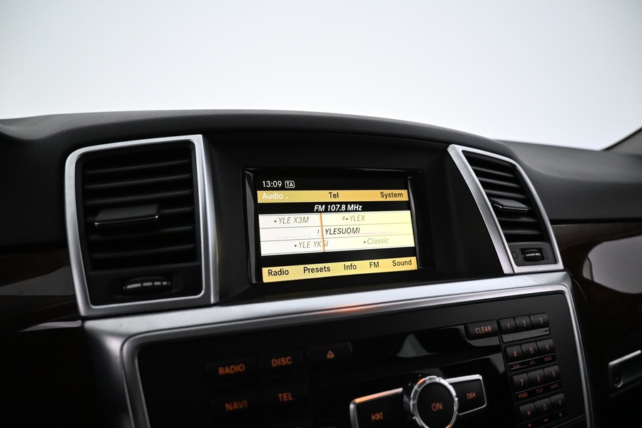 Mercedes-Benz ML vaihtoauto