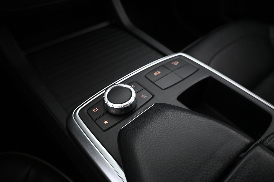 Mercedes-Benz ML vaihtoauto