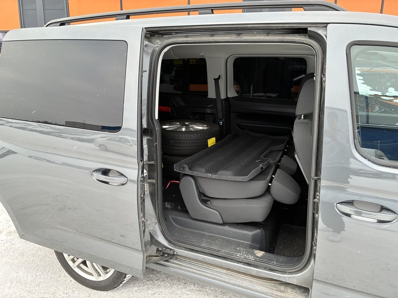 Volkswagen Caddy Maxi vaihtoauto