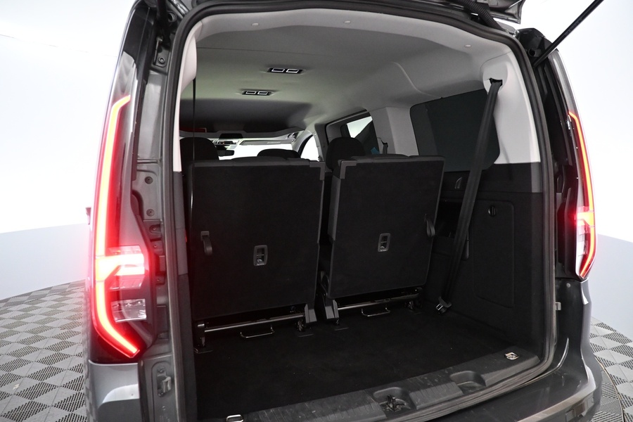 Volkswagen Caddy Maxi vaihtoauto