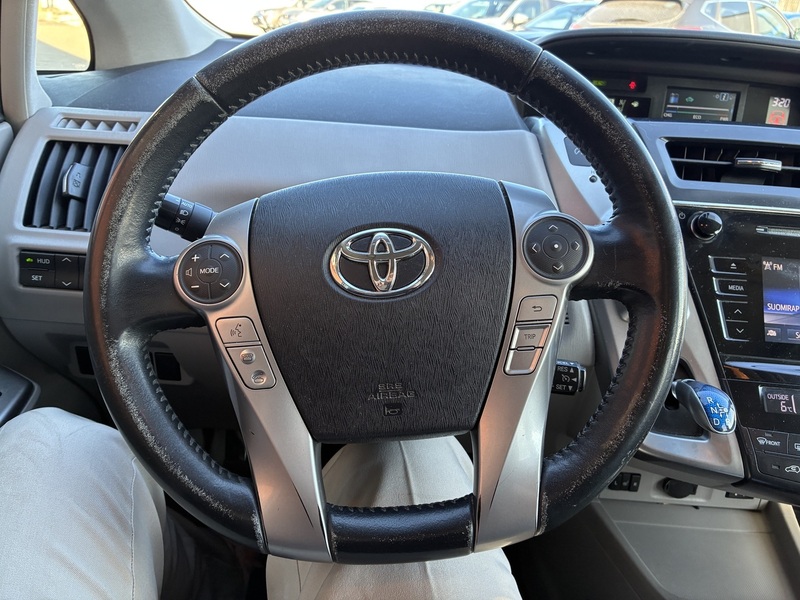 Toyota Prius+ vaihtoauto