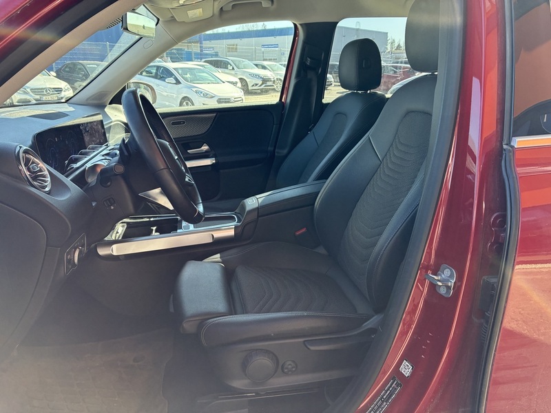 Mercedes-Benz EQB vaihtoauto