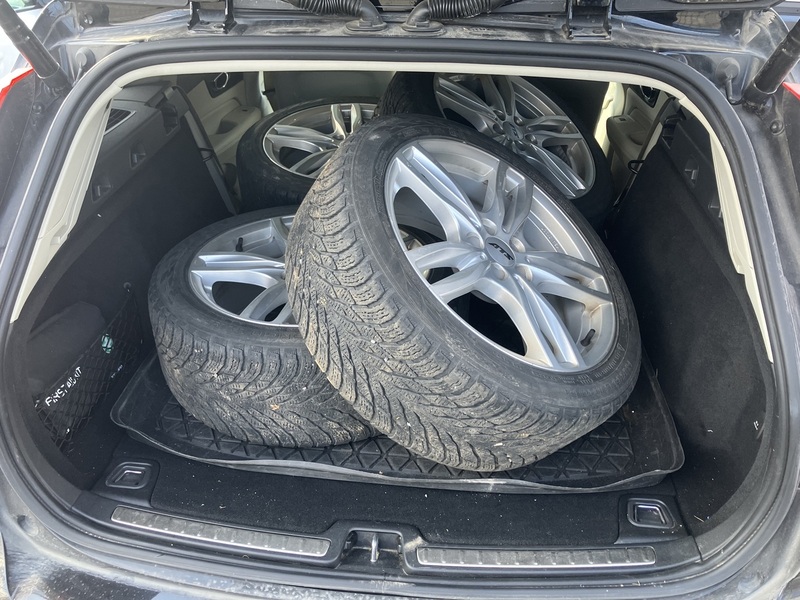 Volvo V60 vaihtoauto