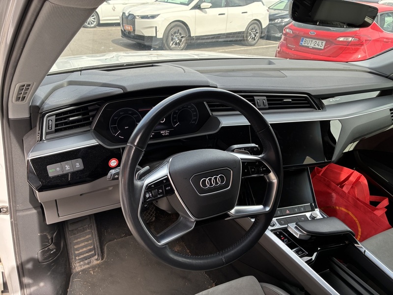 Audi e-tron vaihtoauto
