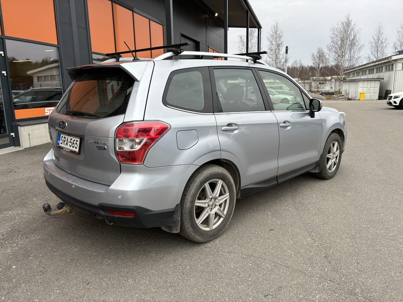 Subaru Forester vaihtoauto