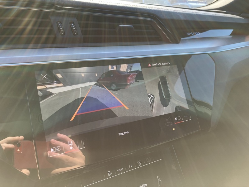 Audi e-tron vaihtoauto