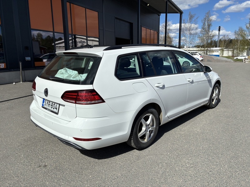 Volkswagen Golf vaihtoauto