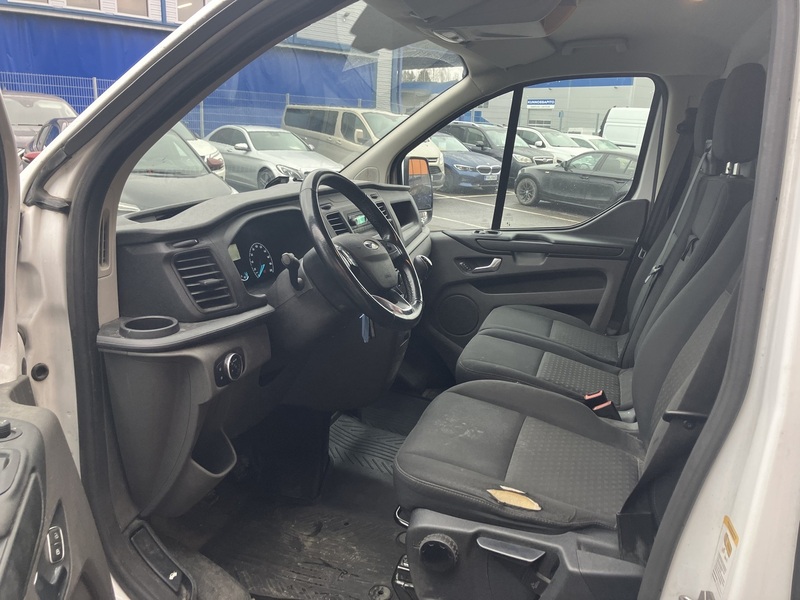 Ford Transit Custom vaihtoauto