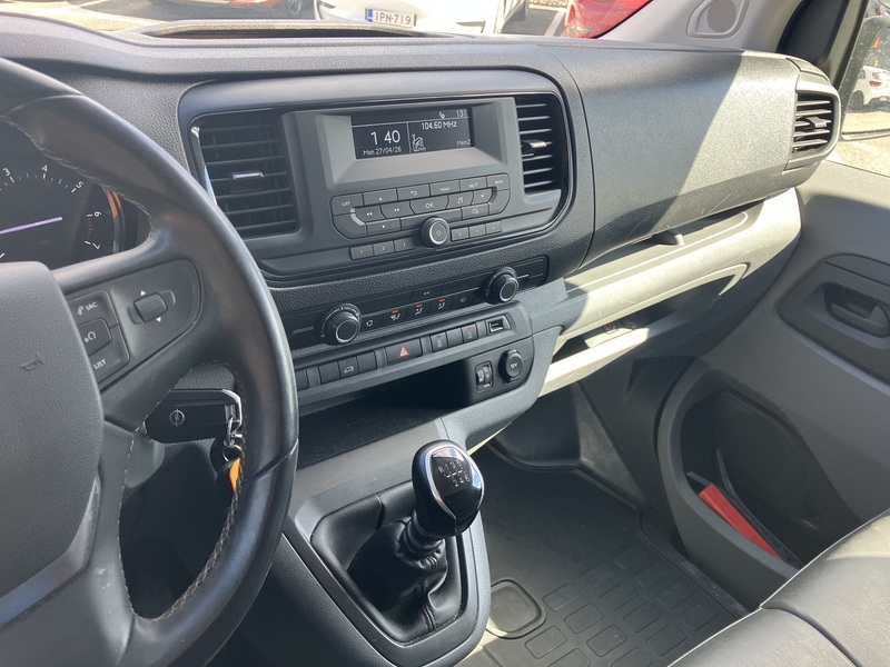 Opel Vivaro vaihtoauto