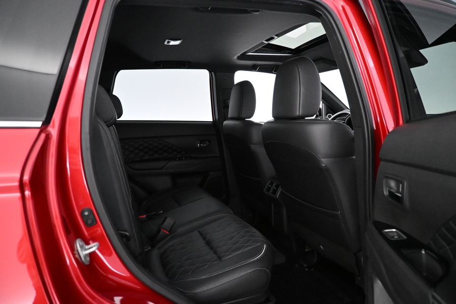 Mitsubishi Outlander PHEV vaihtoauto