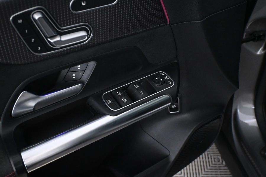 Mercedes-Benz EQA vaihtoauto