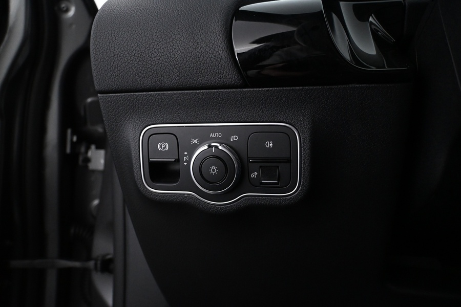 Mercedes-Benz EQA vaihtoauto