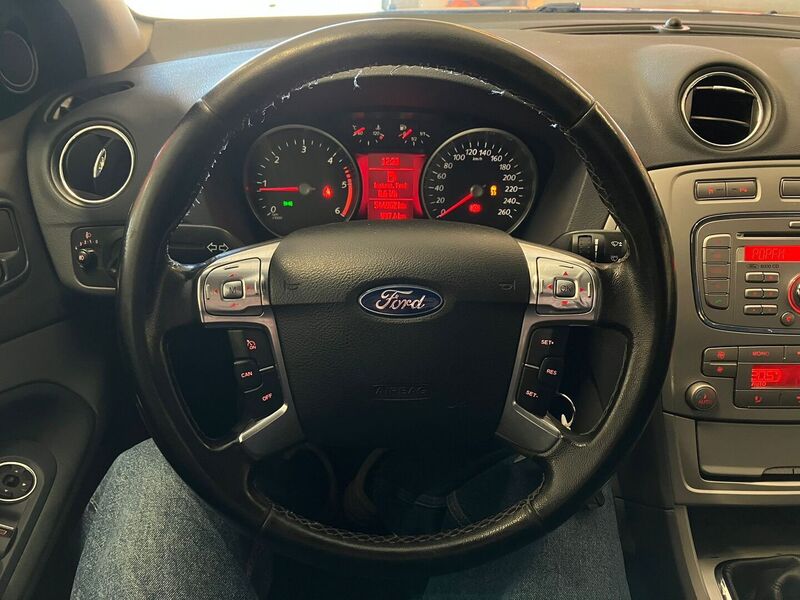 Ford Mondeo vaihtoauto