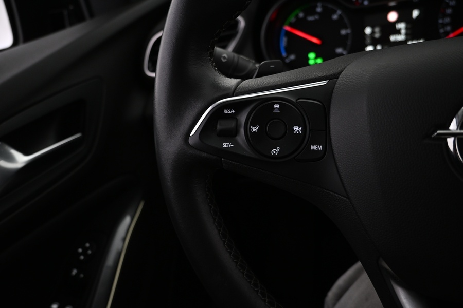 Opel Grandland X vaihtoauto