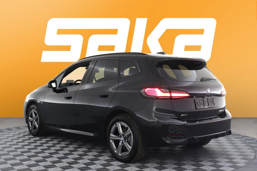 BMW 225 vaihtoauto