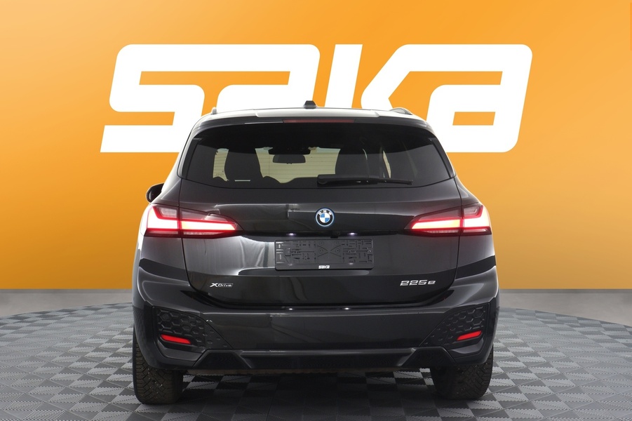 BMW 225 vaihtoauto
